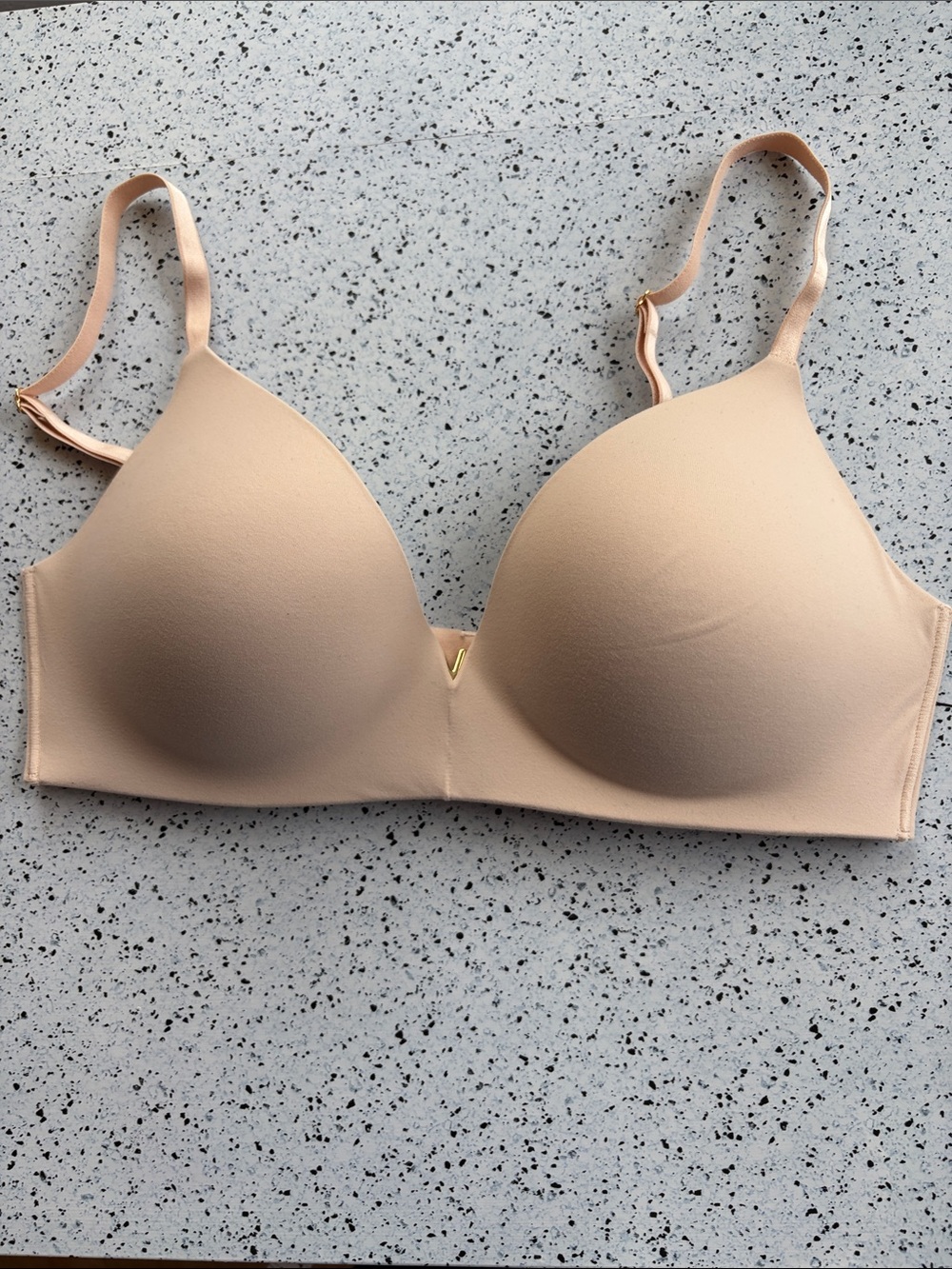 36C wire free push up bra by Victoria’s Secret cream nude perfect convertible